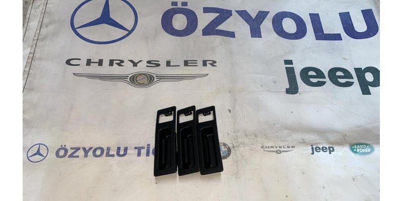 Çıkma BMW F10-F20-F30-F32-F33-F36 KAMERALI BAGAJ BUTONU 0010879 Parça