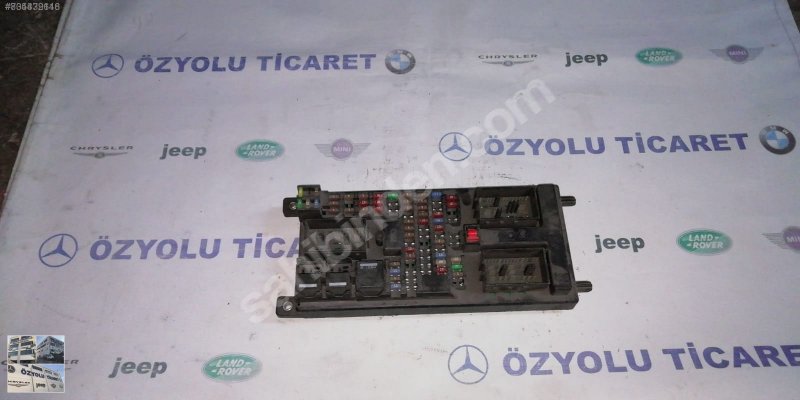 Çıkma Range Rover sport sigorta tablası YQE5003501 Parça