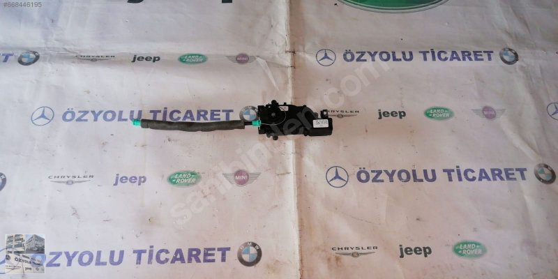 Çıkma Mercedes w156 gla serisi elektrikli bagaj kilidi 0010985 Parça