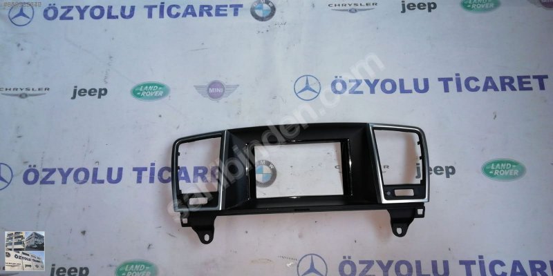 Çıkma Mercedes w166 ml orta ekran ve havalandırma çerçevesi 0010545 Parça