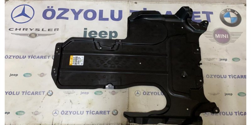 Çıkma MERCEDES W205 C SERİSİ BENZİNLİ ŞANZIMAN ALT MUHAFAZA A205524000 Parça