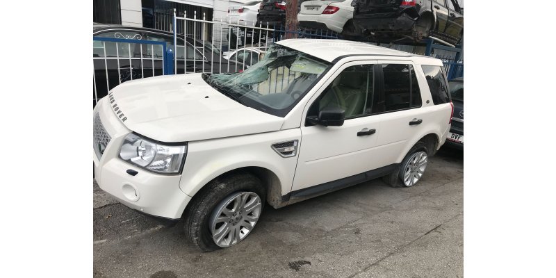 Çıkma BEYAZ LANDROVER FREELANDER 2 HURDA BELGELİ 0004040 Parça