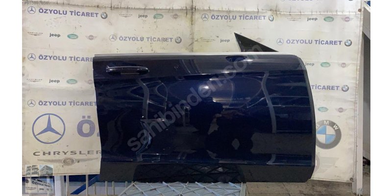 Çıkma MERCEDES W218 CLS SAĞ ÖN KAPI LACİVERT 0010923 Parça