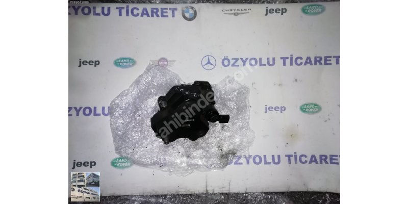 Çıkma BMW E90 3 serisi 330 (DİESEL) yakıt pompası 7788678  Parça