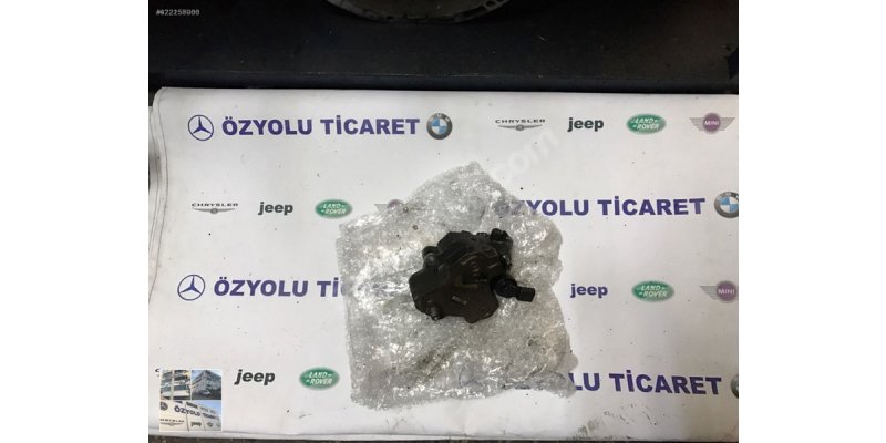 Çıkma BMW 3 SERİSİ E90 2.0 DİESEL YAKIT POMPASI 7788677 Parça