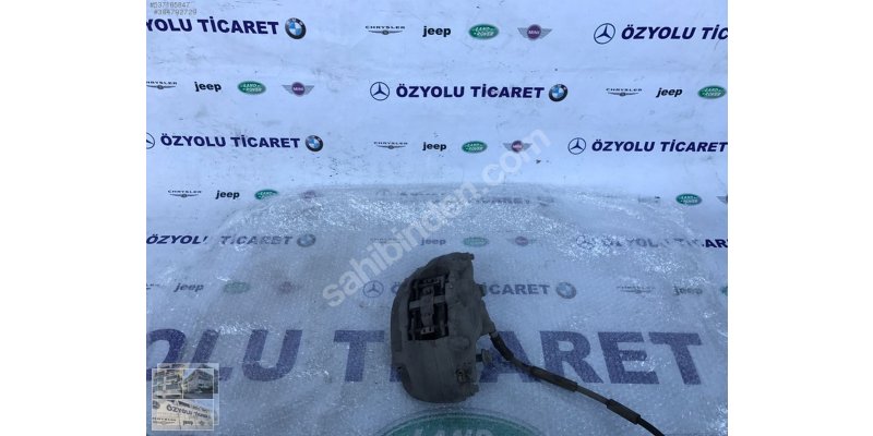 Çıkma MERCEDES C SERİSİ W205 SAĞ ÖN FREN MERKEZİ 0010633  Parça
