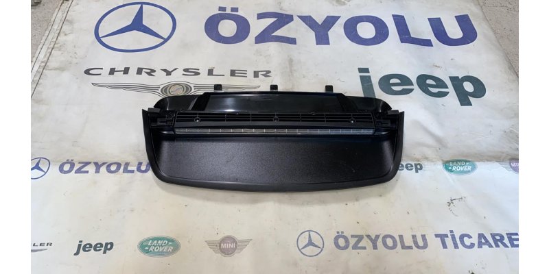 Çıkma MERCEDES W118 YENİ CLA ARKA 3.STOP A1189065300 Parça