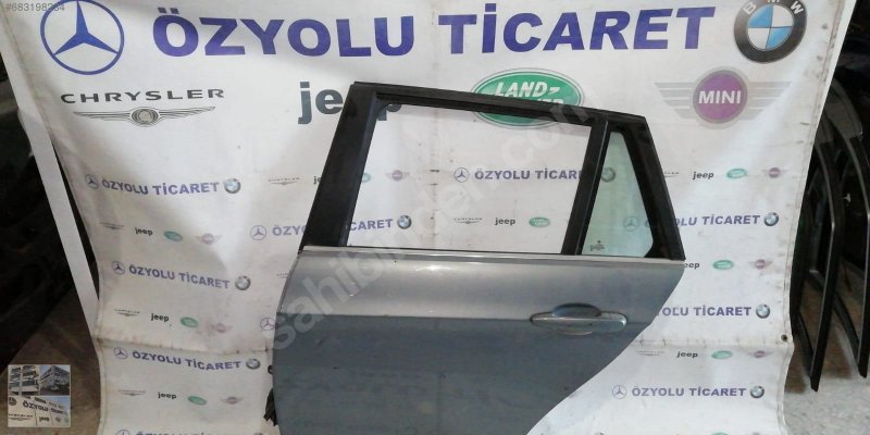 Çıkma BMW e90 3 serisi station wagon sol arka kapı 001050 Parça