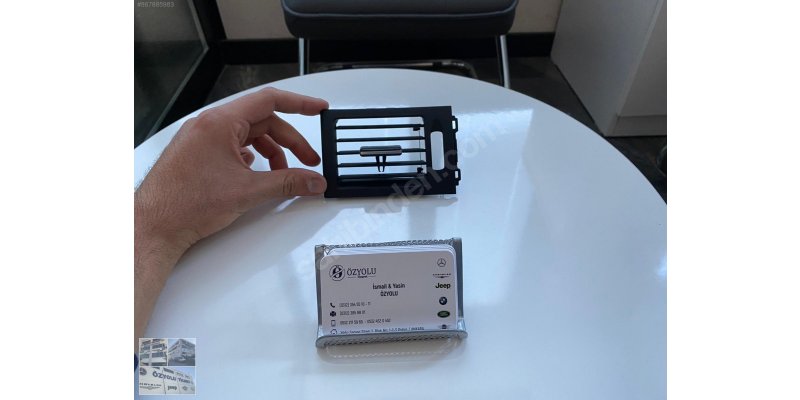 Çıkma MERCEDES W204 2007-2011 SOL HAVALANDIRMA MENFEZİ 0010427 Parça