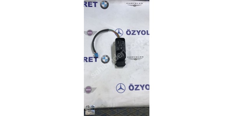 Çıkma MERCEDES C SERİSİ W203 DÖRTLÜ CAM DÜĞMESİ 0010773 Parça