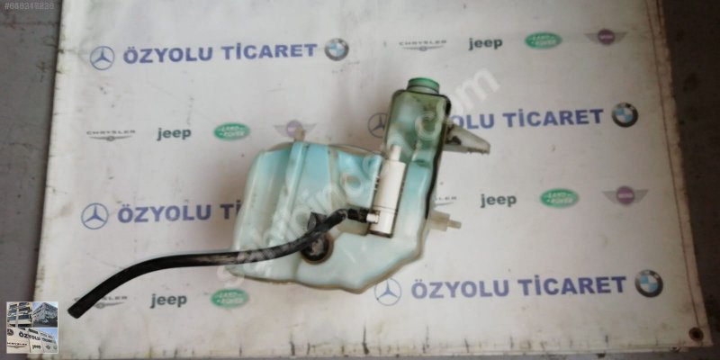 Çıkma Mercedes w166 ml cam su bidonu A1668600860 Parça