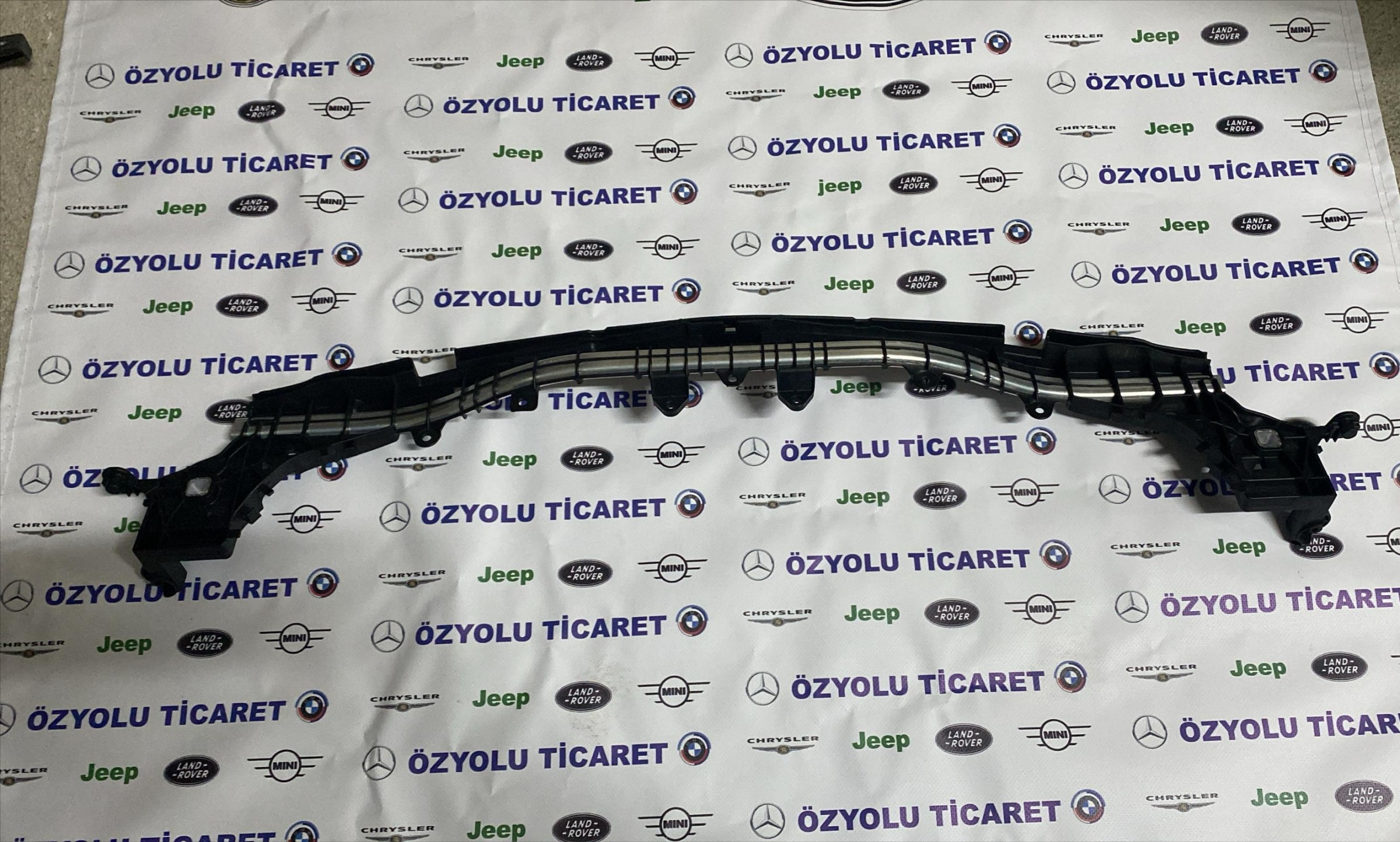 Mercedes-Benz C Serisi MERCEDES W205 Far Bağlantı Braketi A2056204101