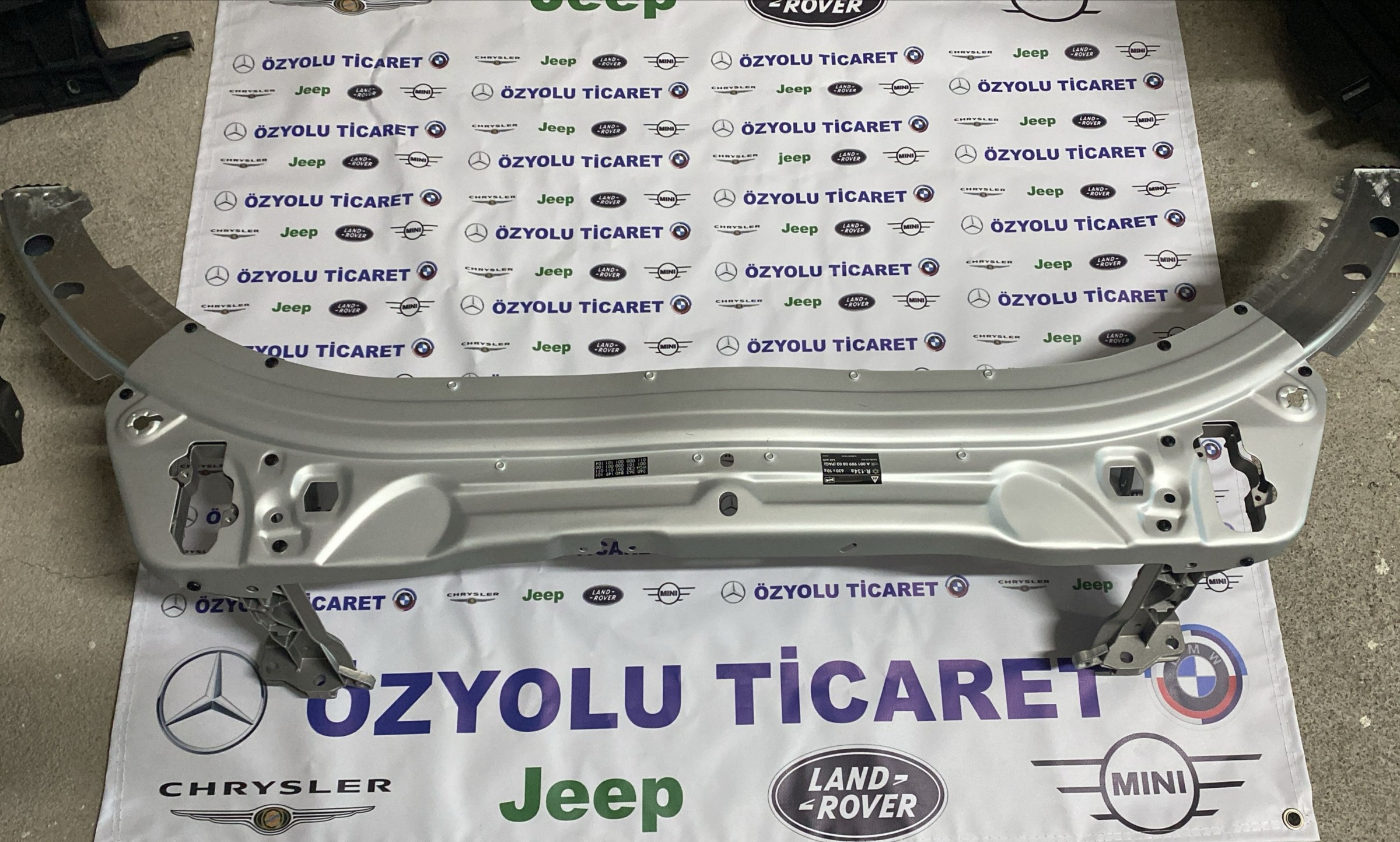 Mercedes-Benz C Serisi MERCEDES W205 C Serisi Ön Panel A2056203201