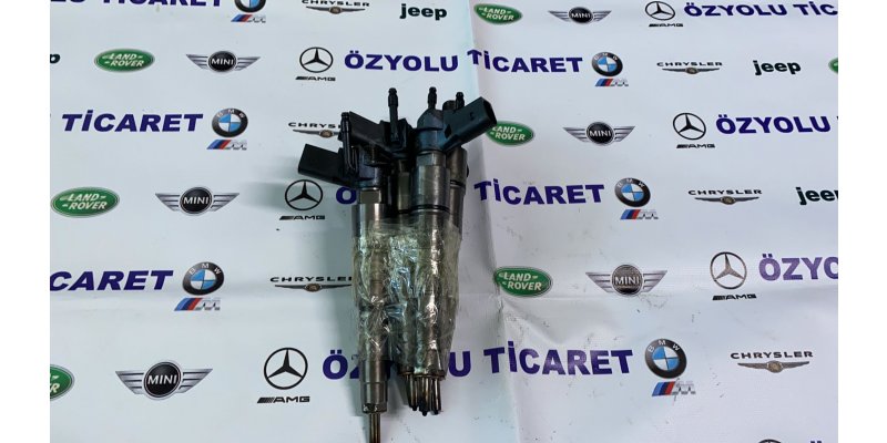 BMW E60 LCİ 530d TAKIM ENJEKTÖR 0445115077