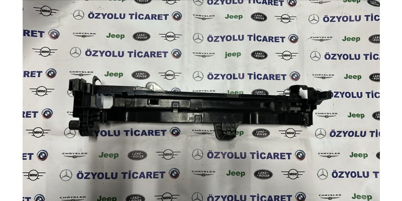 Mercedes W205 Benzinli Sağ Radyatör Braketi A0995042418