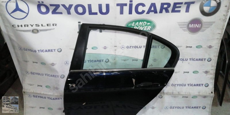 BMW e90 3 serisi sol arka kapı 001077