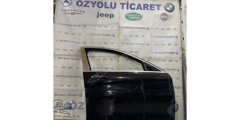 MERCEDES W222 MAYBACH SAĞ ÖN KAPI SİYAH 0010931