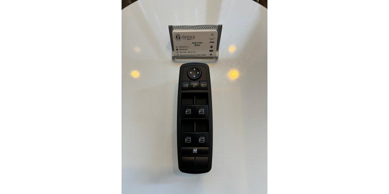 MERCEDES W164 ML-SERİSİ SOL ÖN CAM DÜĞMESİ A2518300290