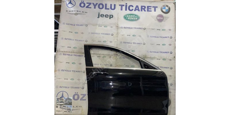 MERCEDES W222 S SERİSİ SAĞ ÖN KAPI SİYAH 0010927