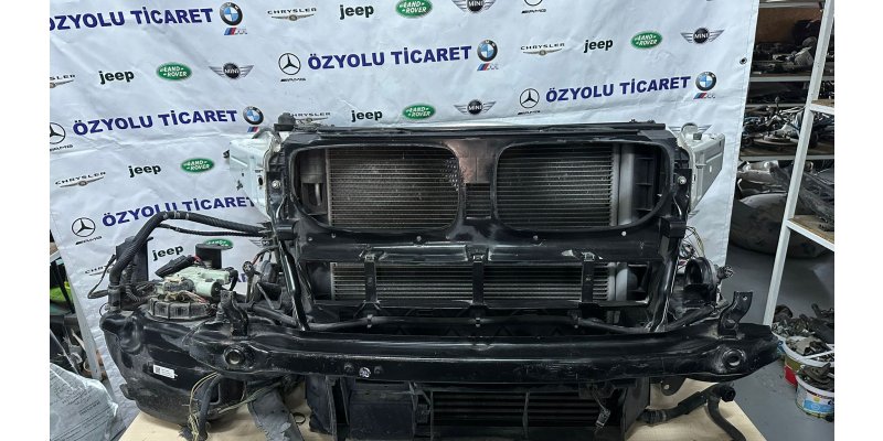 BMW E70 X5 Ön Dolu Panel Radyatör Takımı Set