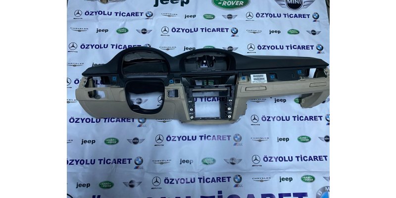 BMW E92-E93 Coupe Cabrio Ekranlı Torpido Göğüs 9125817