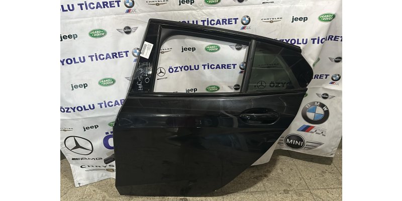 BMW F40 1 Serisi Sol Arka Kapı Siyah