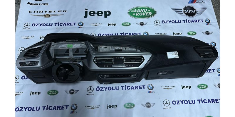 BMW Z4 G29 Ön Göğüs Torpido
