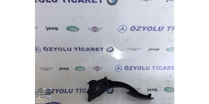 MERCEDES GLA SERİSİ W156 GAZ PEDALI A2463001404