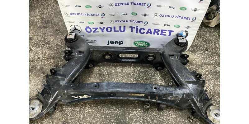 MERCEDES W204 C Serisi Arka Travers A2043500141