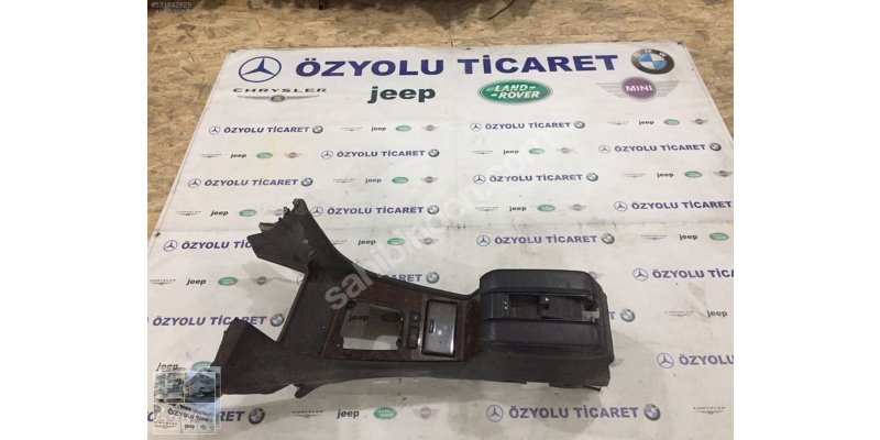 BMW 7 SERİSİ E38 ORTA KONSOL 0010309