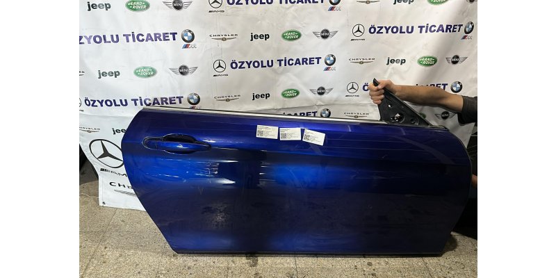 BMW F32-F33 4 Coupe Cabrio Sağ Ön Kapı