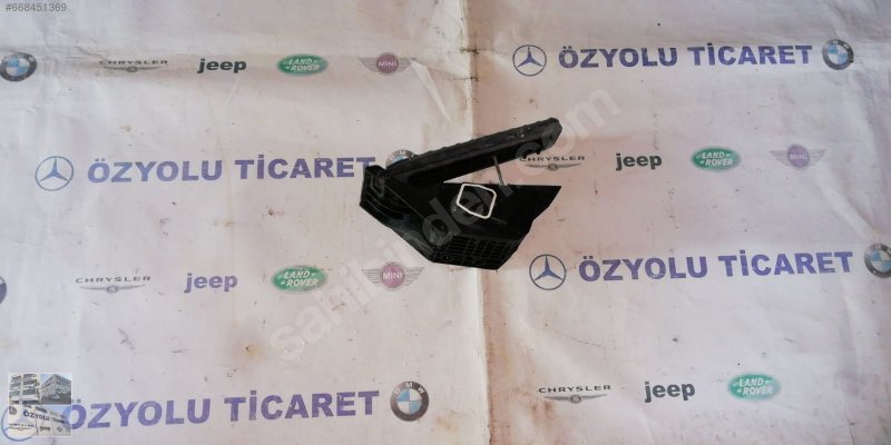Mercedes w204 c serisi gaz pedalı A2043000200 