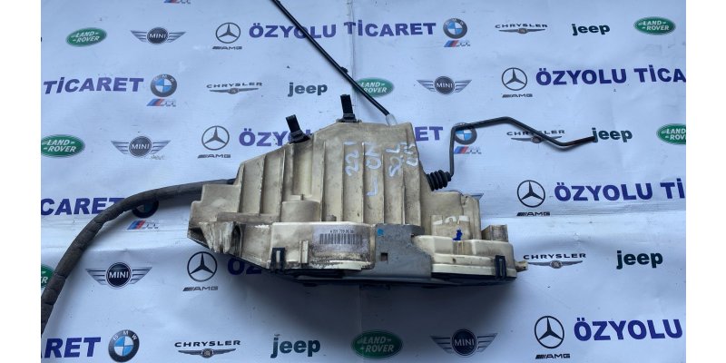 MERCEDES W221 Sol ön Kapı Kilidi A2217200535