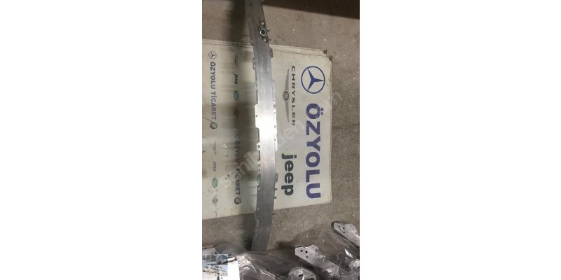 MERCEDES W213 E SERİSİ ÖN TAMPON DEMİRİ A2136200130