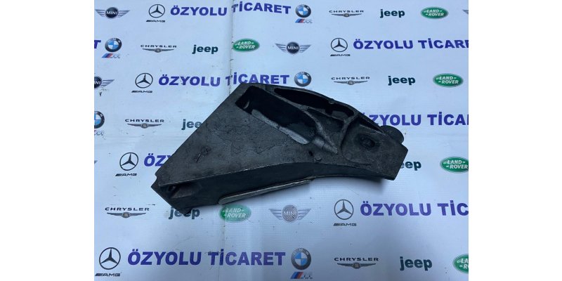 BMW E70 X5 M57N2 Sağ Motor Kulağı 6772680