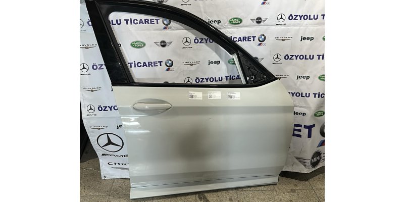 BMW G01 X3 Sağ Ön Kapı Hatasız Beyaz