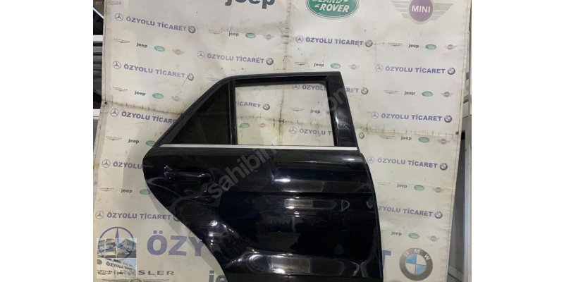 MERCEDES W166 ML-GLE SAĞ ARKA KAPI SİYAH 0010908
