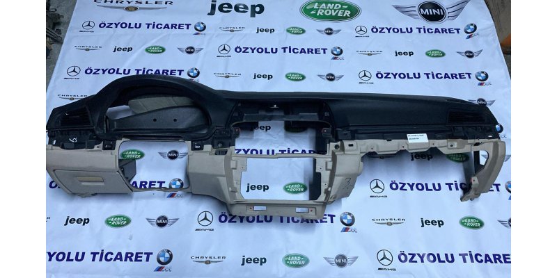 BMW F10 LCi Siyah-Krem Göğüs 5145 9211236 Çıkma Hatasız