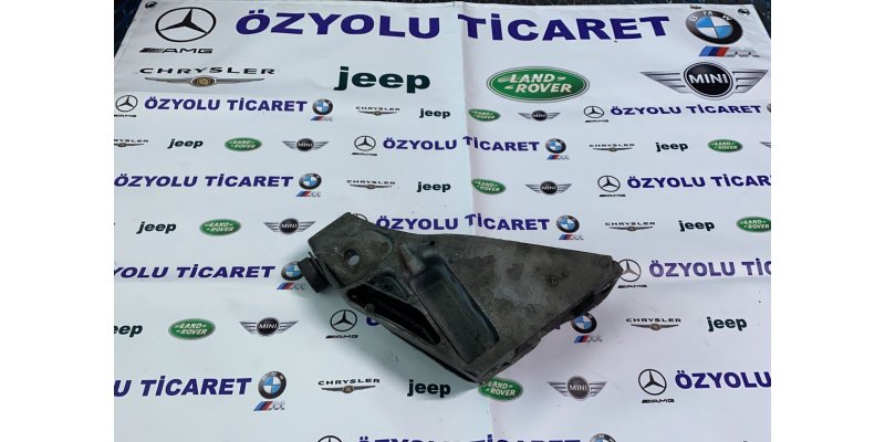 BMW E70 X5 3.0D M57 SAĞ MOTOR KULAĞI 2211 6772680