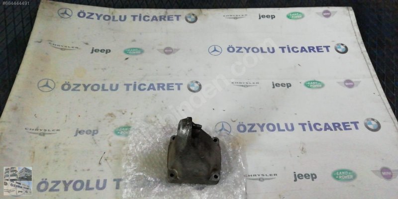 Mercedes w203 c serisi 271 motor kulağı A2712230804