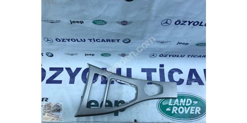 BMW 3 SERİSİ E90 VİTES ÇERÇEVESİ 0010958