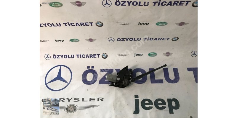 MERCEDES A W176 BAGAJ SİLECEK MOTORU VE SİLECEK KOLU 0010138 